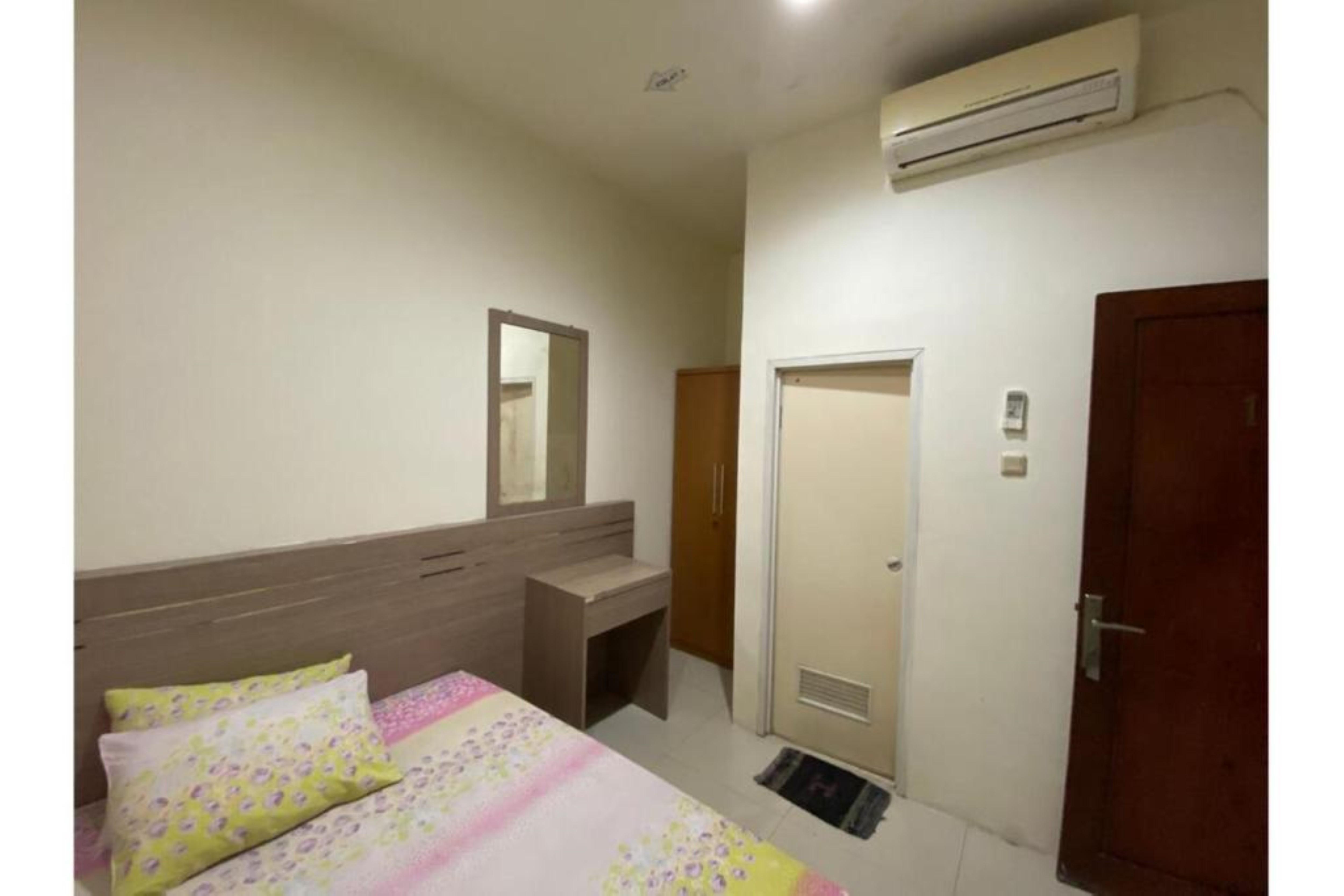 Oyo 2357 Syariah Grand Raudhah Hotel Jakarta Exterior photo